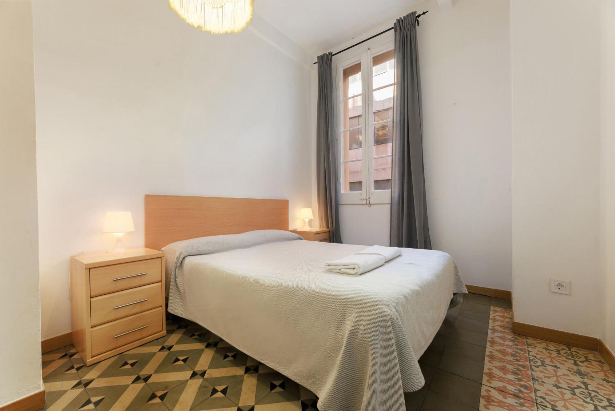 Aparteasy - Central Gracia Apartments, Barcelona
